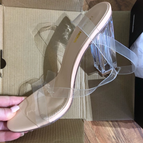 Clear heels - Picture 4 of 4